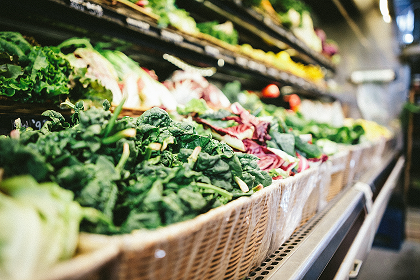 Digital signage for grocery stores and supermarkets Digital signage for grocery stores and supermarkets