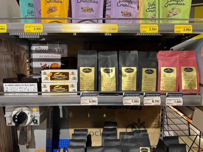 Digital soft label Digital soft label