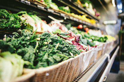 digital signage for grocery stores and supermarkets