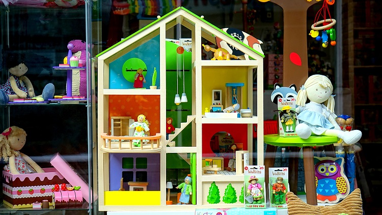 Digital signage for toy stores